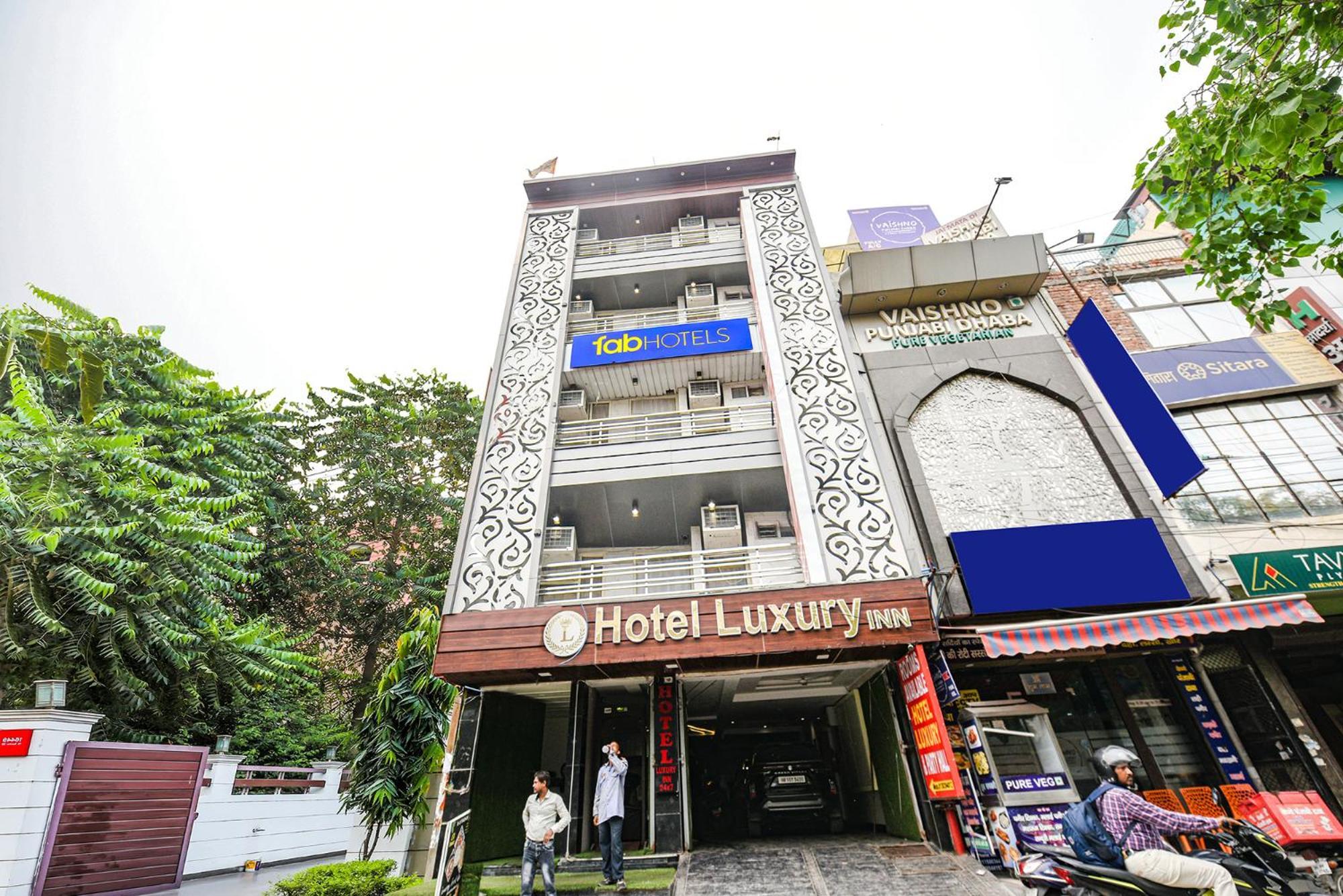 Fabhotel Luxury Inn Near Adarsh Nagar Metro Delhi  Exterior photo